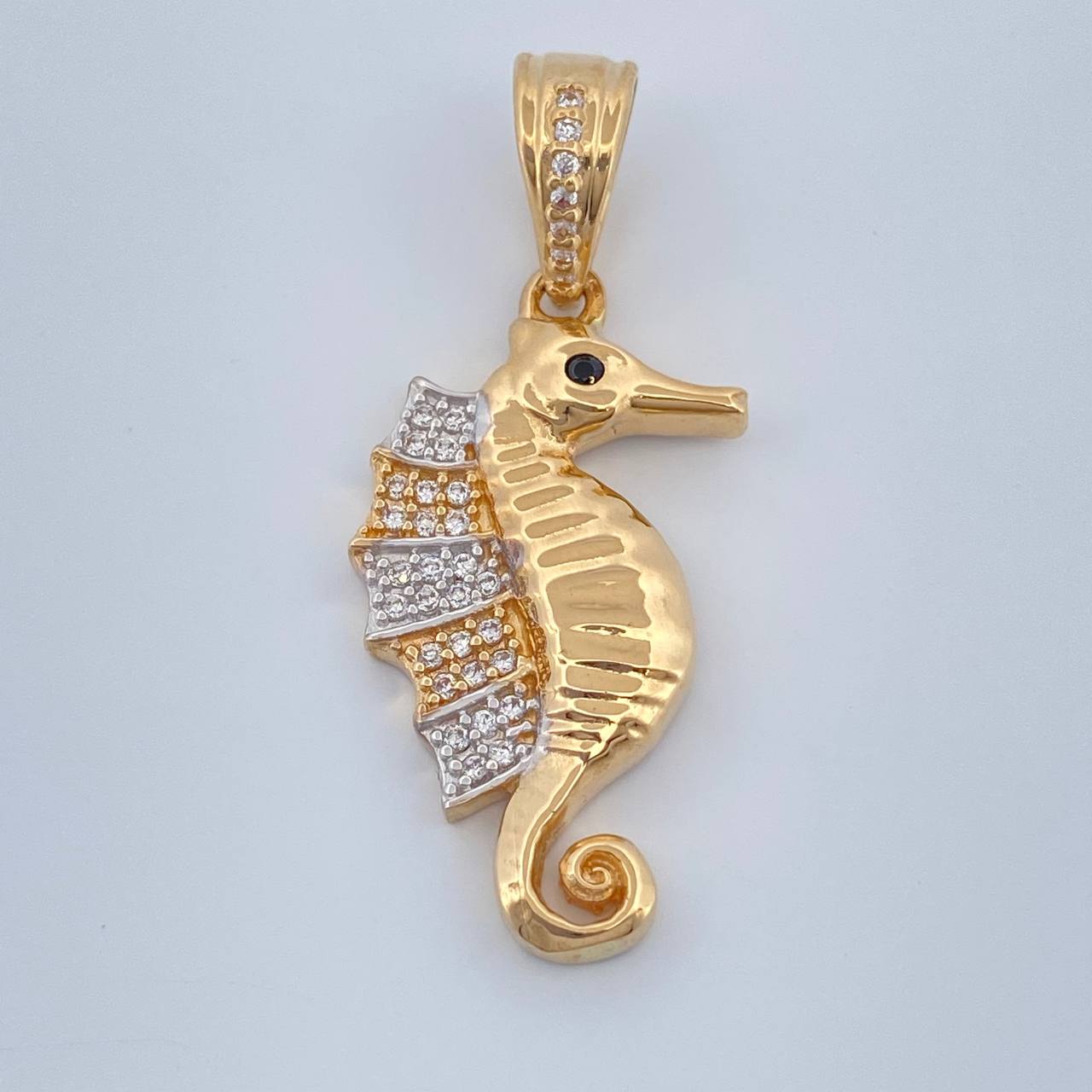 Dije Caballito de Mar 3.8gr / 3.5cm / Dos Oros Amarillo Blanco 18K %