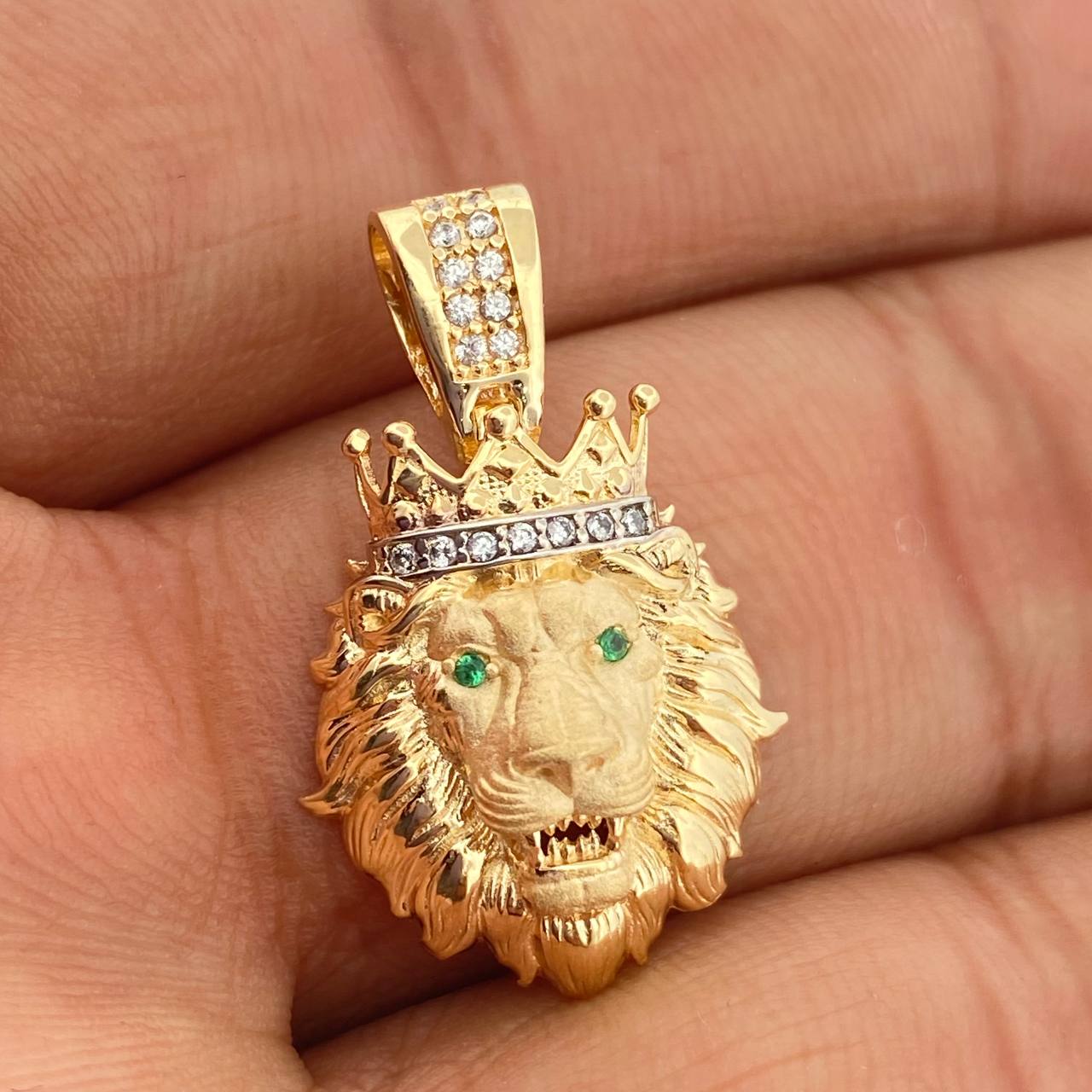 Dije Rostro Leon 3.65gr / 2.6cm / Dos Oros Amarillo Blanco 18K %