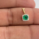Dije Halo Cuadrado Esmeralda 1.1gr / 1.4cm / Oro Amarillo 18K %