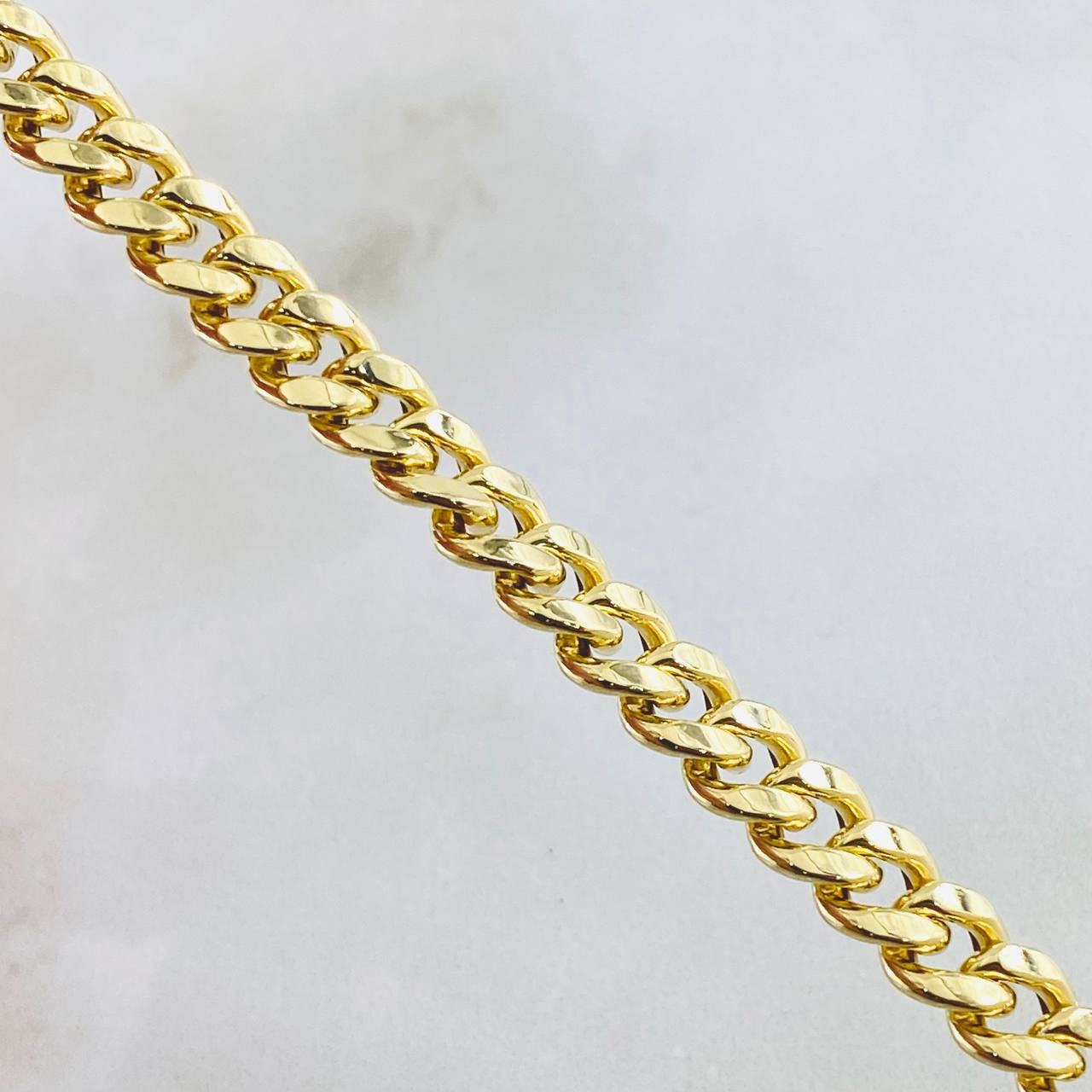 Pulso Cubano 6.2gr / 20cm / Oro Amarillo 14K Italy