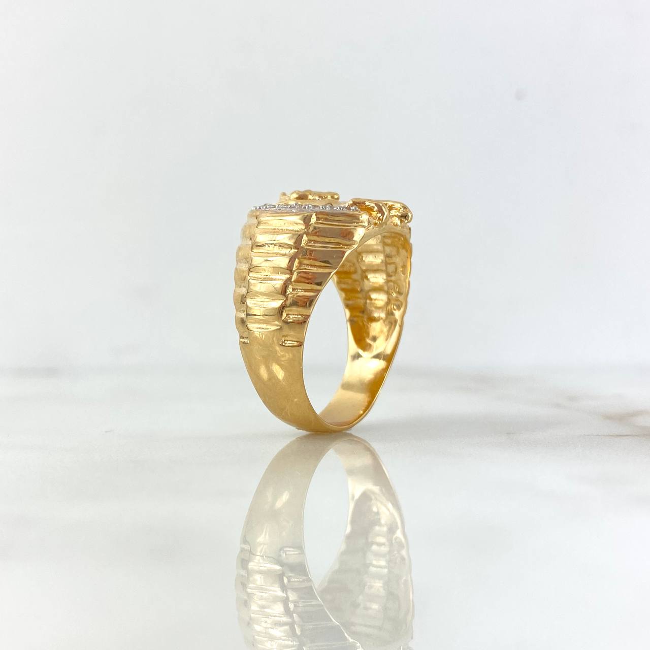 Anillo Caballo 10gr / T9 3/4 / Escalonado Circones Blancos Dos Oros Amarillo Blanco