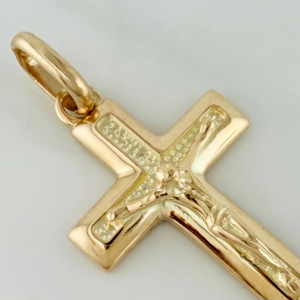 Dije Cruz Cristo 2.9gr / 3.5cm / Oro Amarillo 18K $