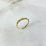 Anillo Linea Corazones 1.45gr / T7 1/2 / Circones Blancos Verdes Oro Amarillo