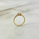 Anillo Solitario Flechas 1.8gr / T7 1/4 / Circones Blancos Oro Amarillo