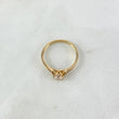 Anillo Solitario Flechas 1.8gr / T7 1/4 / Circones Blancos Oro Amarillo