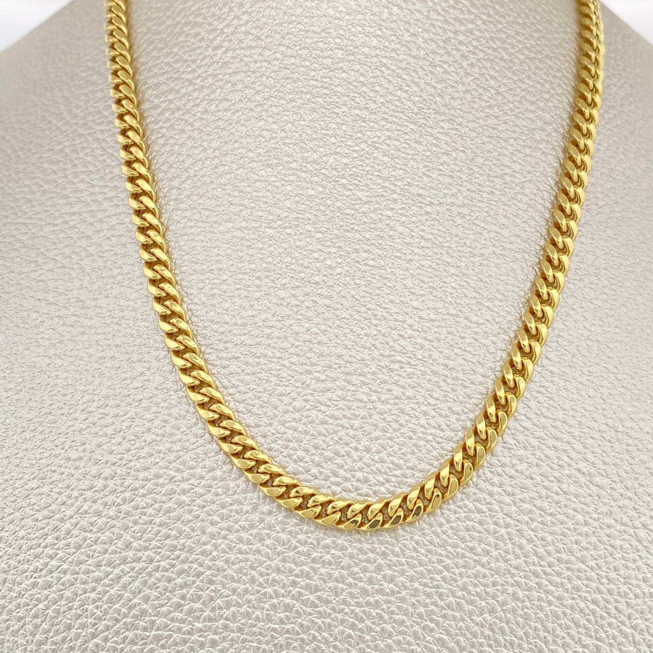 Cadena Cubana 10.6gr / 66.5cm / 4.4mm Oro Amarillo +1 14K Italy %