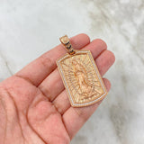 Dije Placa Virgen de Guadalupe 21.35gr / 5.8cm / Circones Blancos Oro Rosa