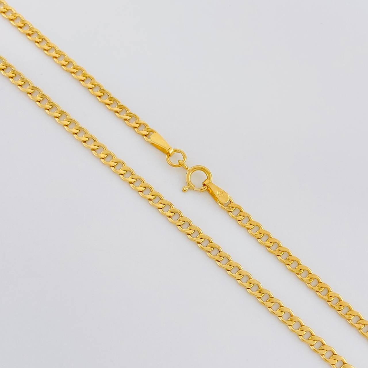 Cadena Cubana 2.3g / 45cm / 2.5mm Oro Amarillo 18K