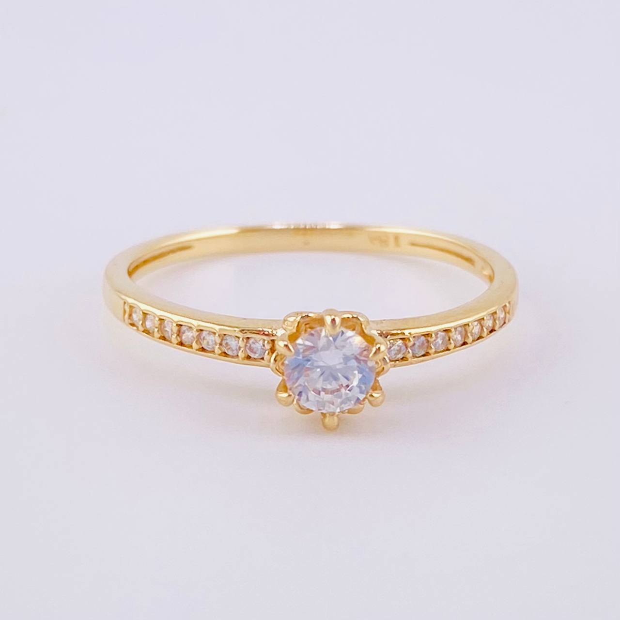 Anillo Solitario Cautivador 1.7g / T7 Oro Amarillo 18K