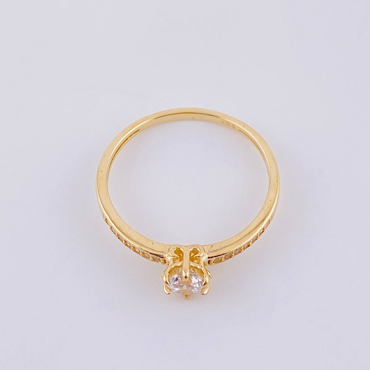 Anillo Solitario Cautivador 1.7g / T7 Oro Amarillo 18K