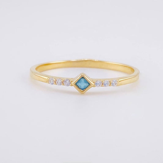 Anillo Rombo Tupido 1.35g / T7 3/4 Oro Amarillo 18K
