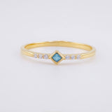 Anillo Rombo Tupido 1.35g / T7 3/4 Oro Amarillo 18K