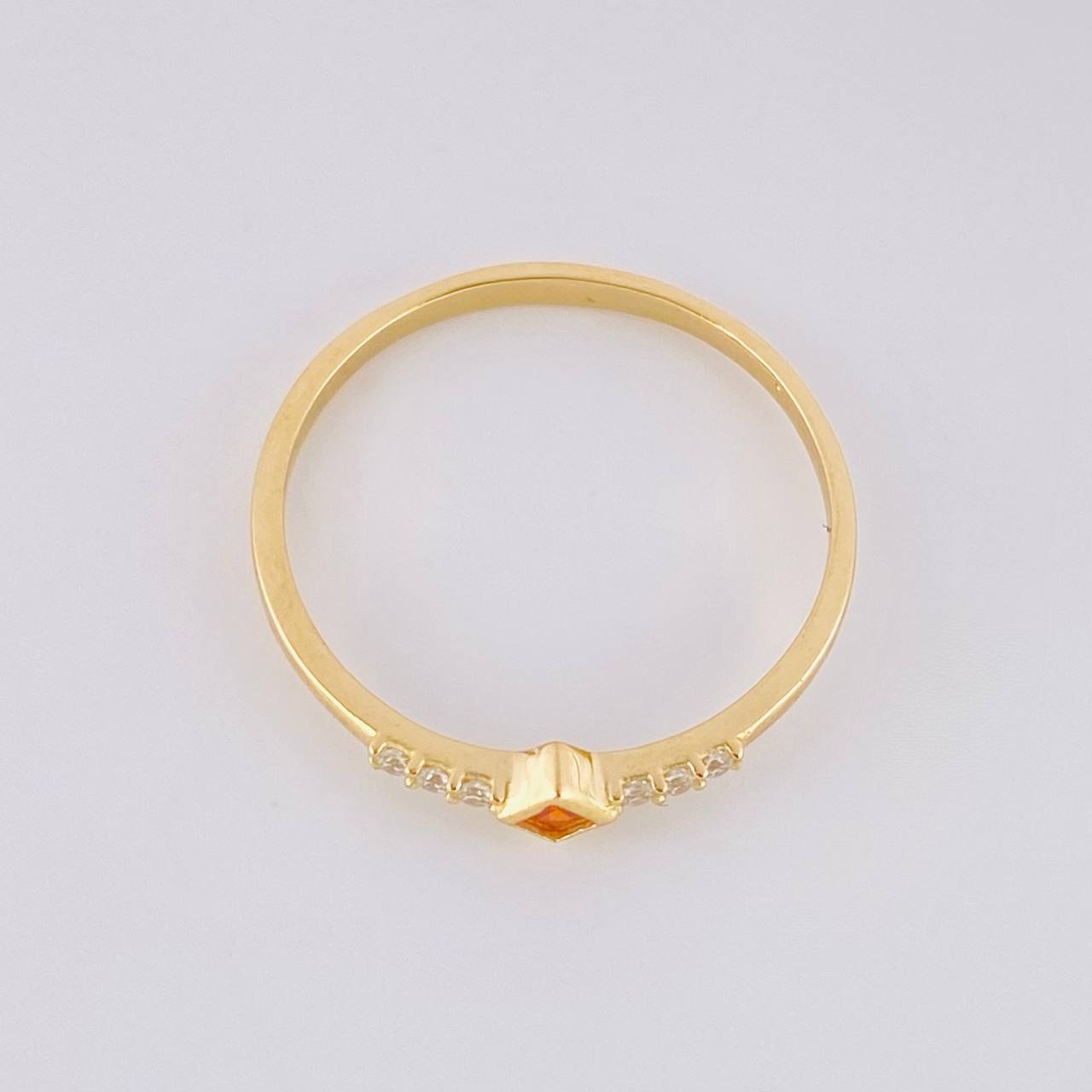 Anillo Rombo Tupido 1.45g / T8 1/2 Oro Amarillo 18K