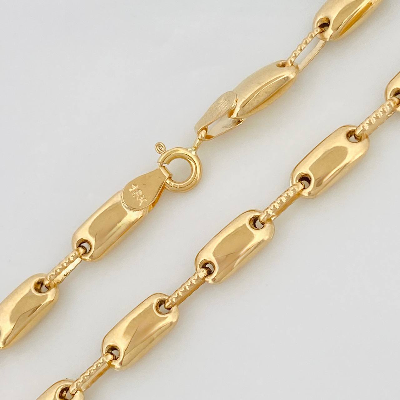 Pulso Rustica Adije 5.3g / 21.5cm / 3.9mm Oro Amarillo 18K