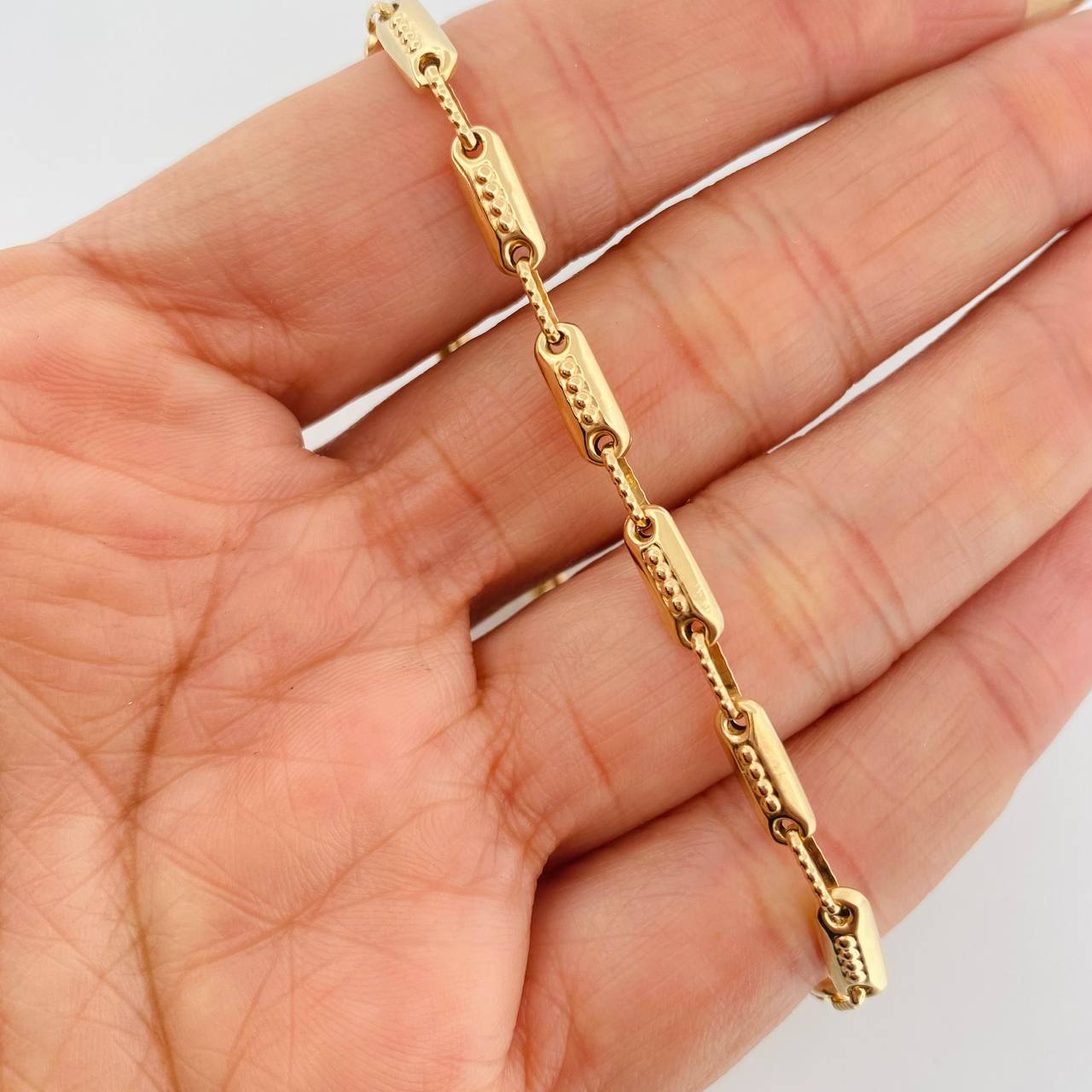 Pulso Rustica Cilindro 4.6g / 20.5cm / 3.9mm Oro Amarillo 18K