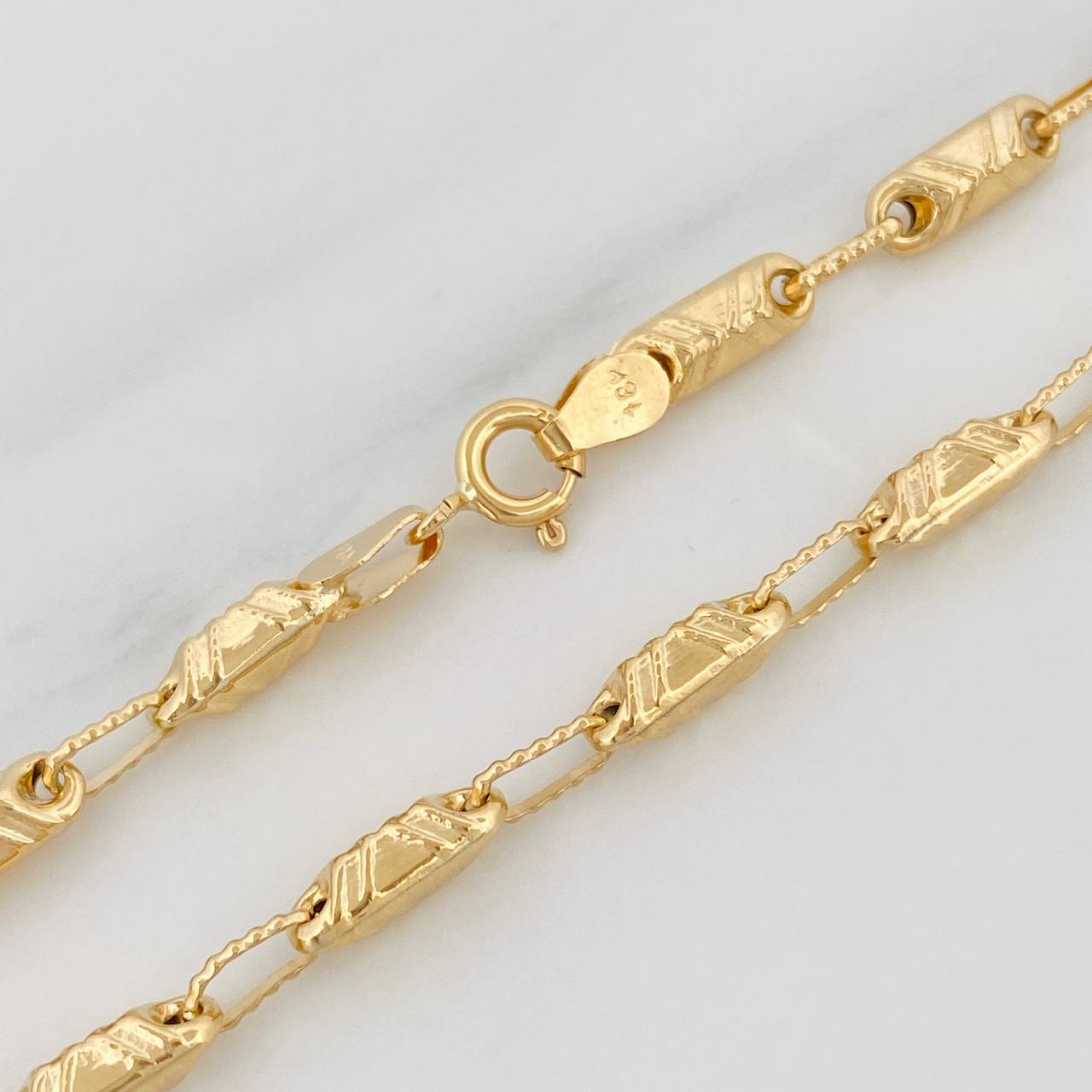 Pulso Rustica 4.4g / 20cm / 3.7mm Oro Amarillo 18K