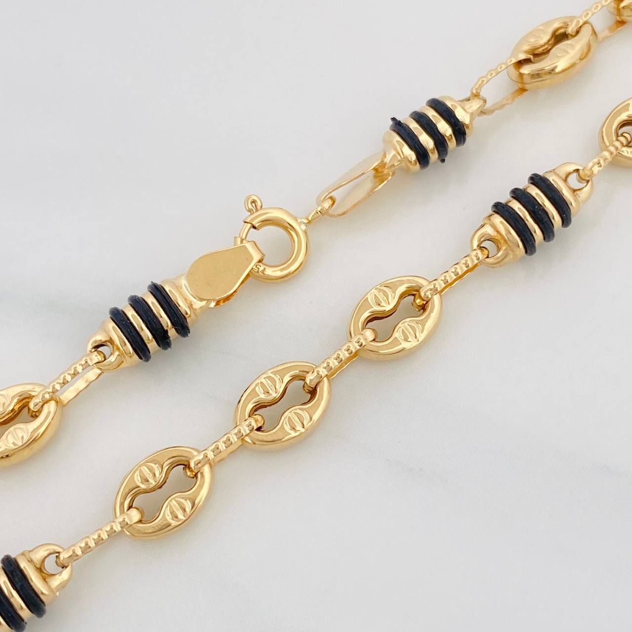 Cadena Rustica GC 15.4g / 65cm / 4.35mm Oro Amarillo 18K