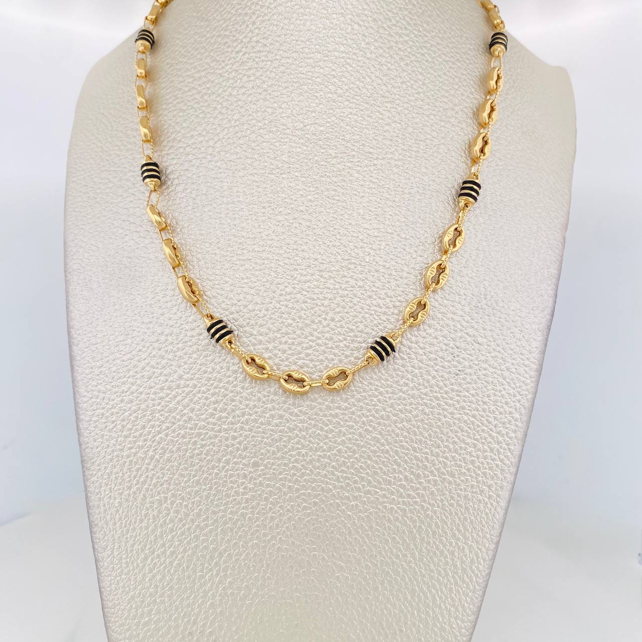 Cadena Rustica GC 15.4g / 65cm / 4.35mm Oro Amarillo 18K