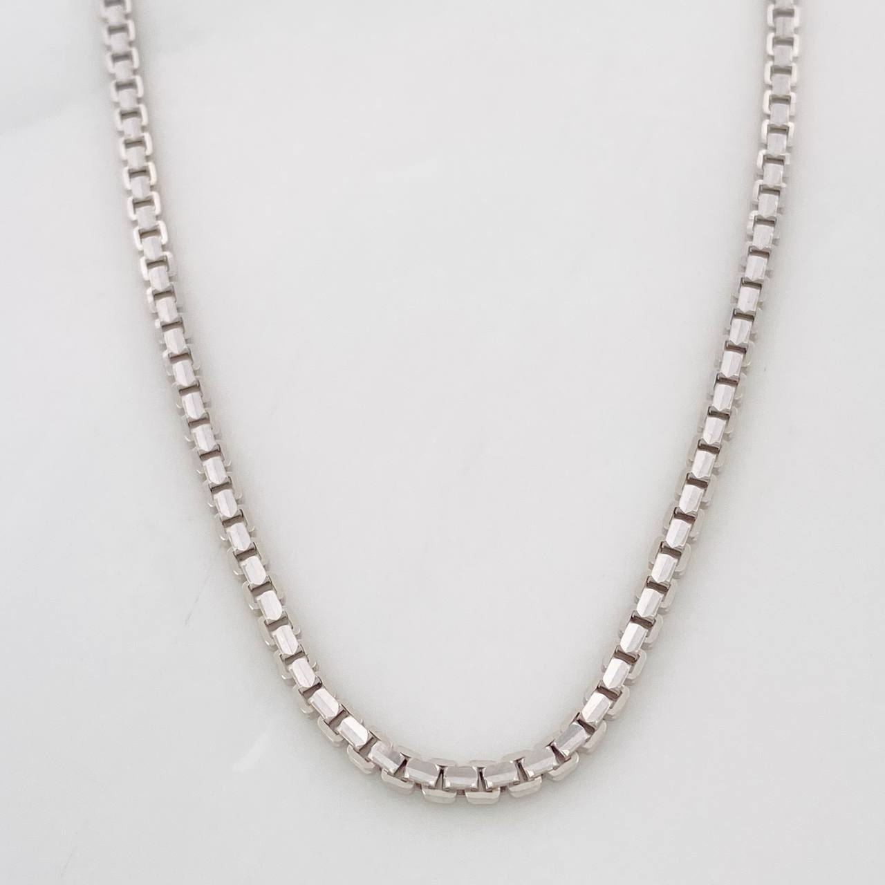 Cadena Veneciana 19.1g / 65cm / 4.3mm Oro Blanco 18K