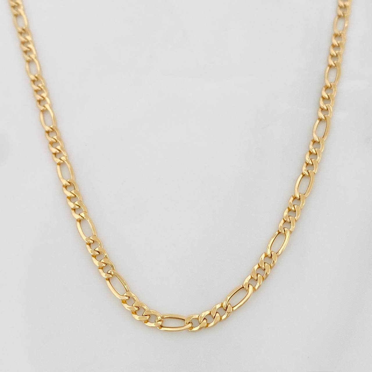 Cadena Figaro 4.1g / 45cm / 3.2mm Oro Amarillo 18K