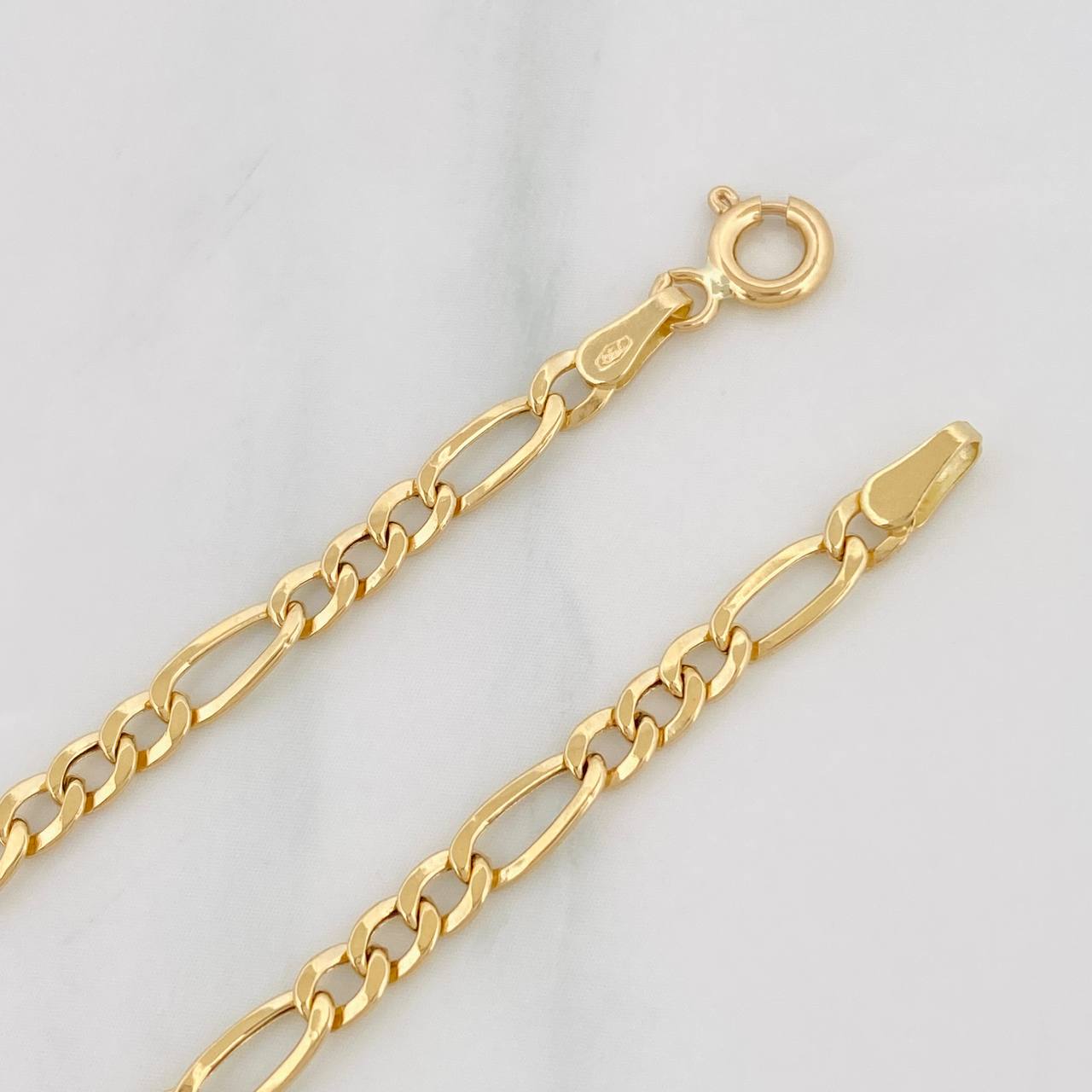 Cadena Figaro 4.7g / 70cm / 3.2mm Oro Amarillo 18K