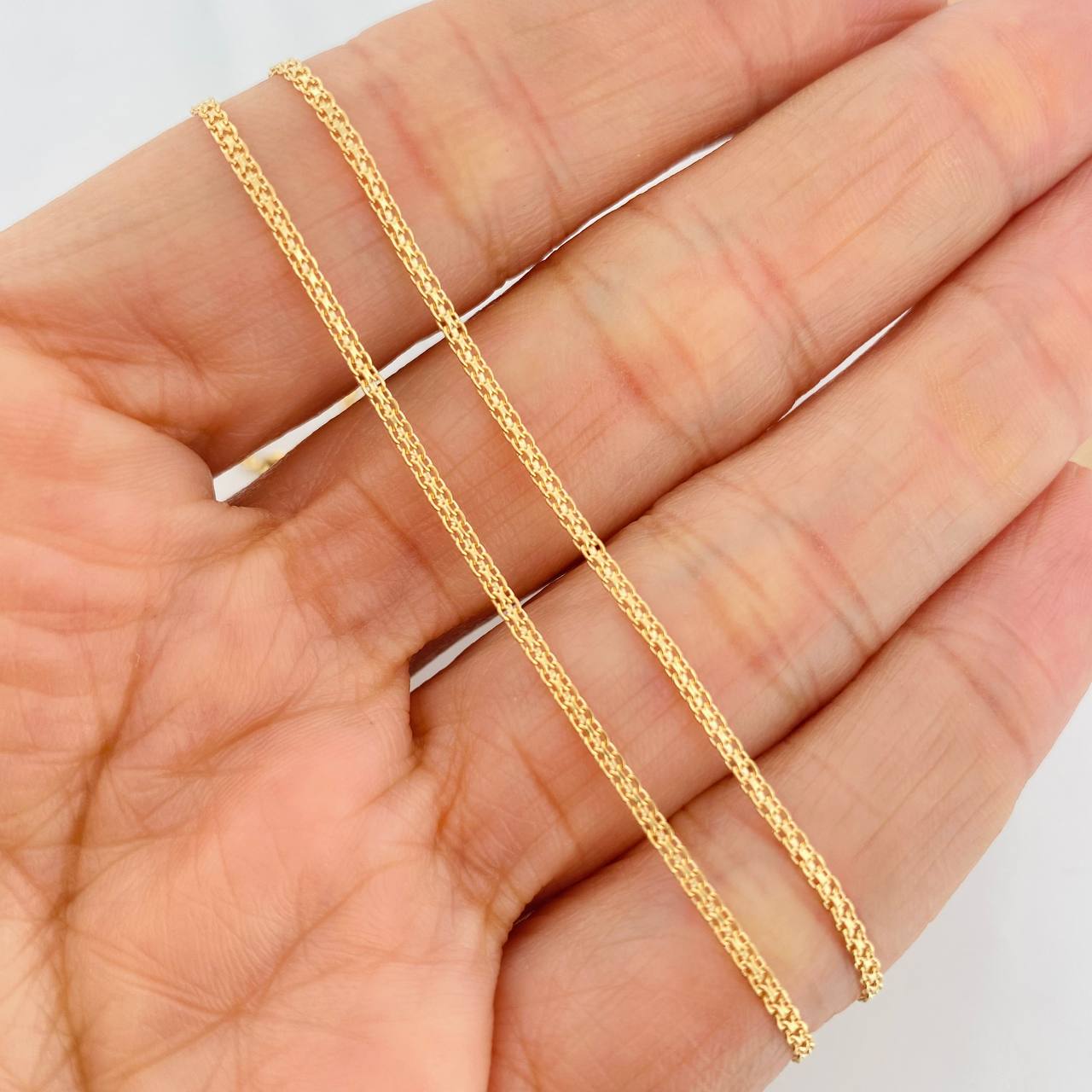 Cadena China 3.3g / 60cm / 1.45mm Oro Amarillo 18K