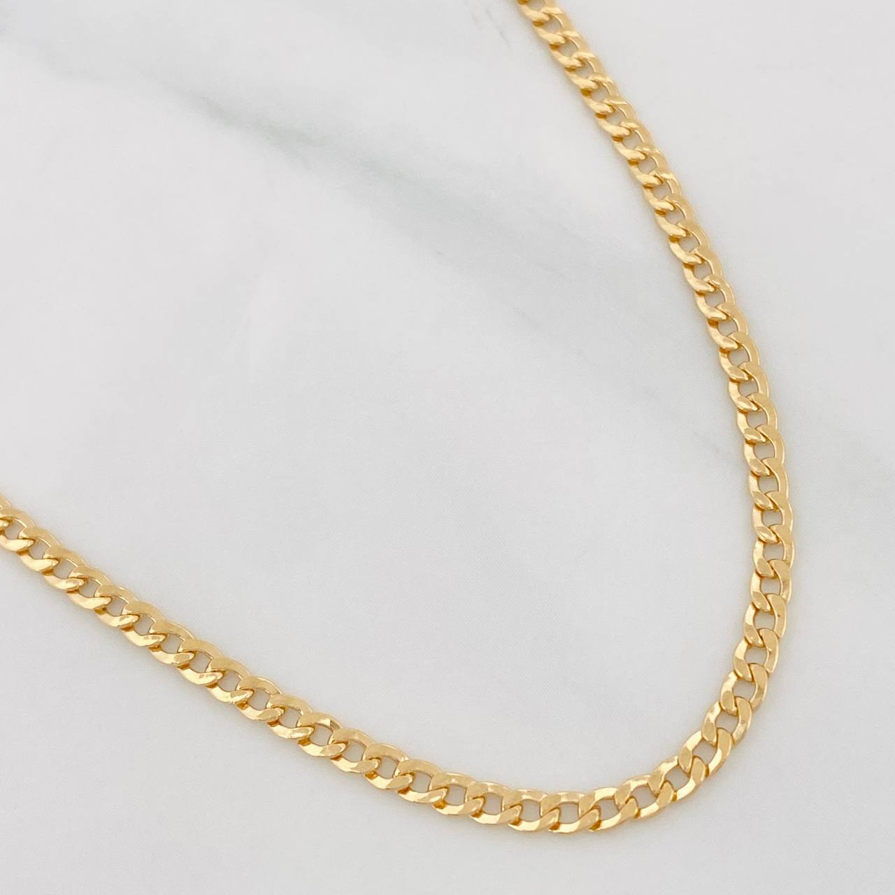 Cadena Cubana 4.1g / 60cm / 2.4mm Oro Amarillo 18K