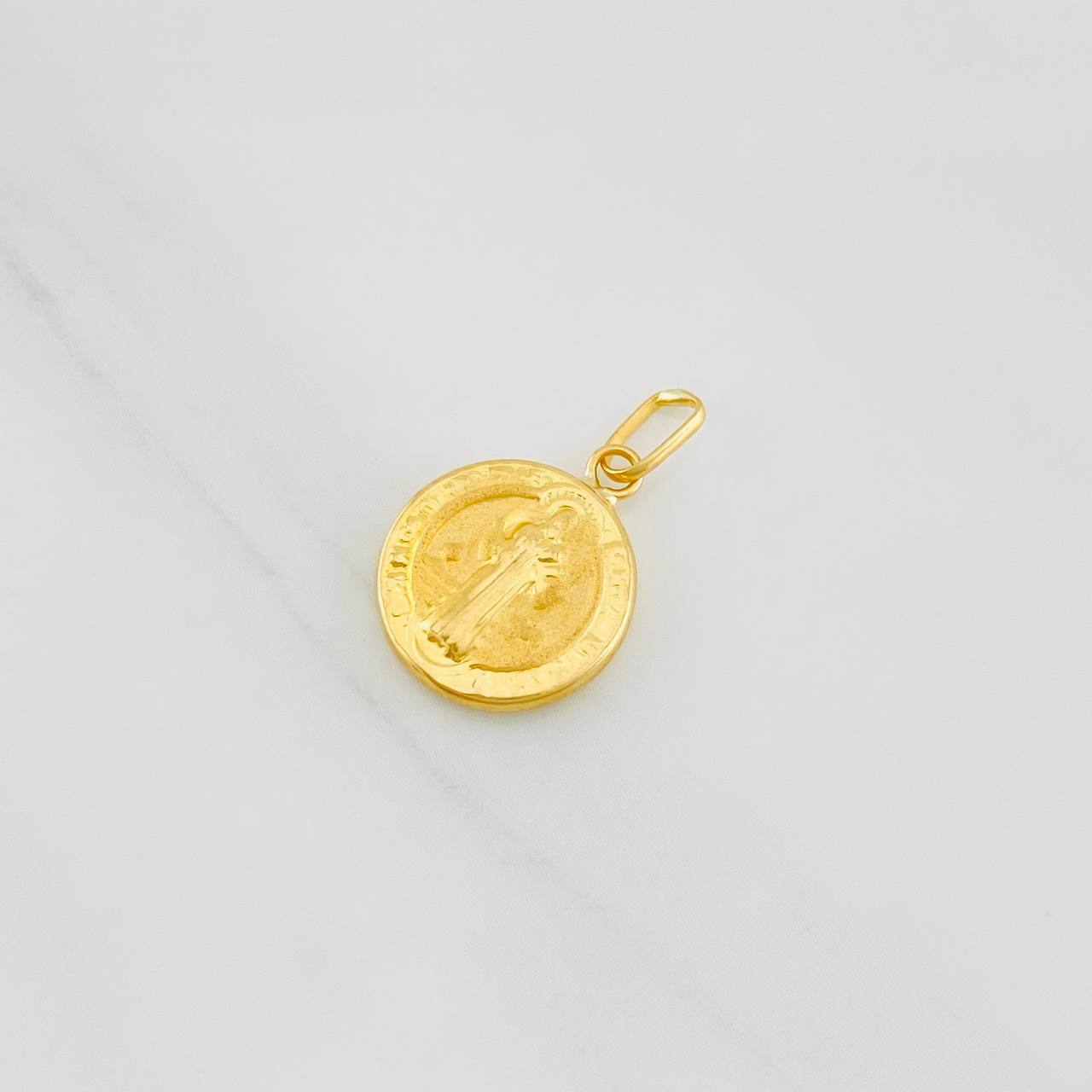 Dije San Benito 0.75g / 2cm Oro Amarillo 18K