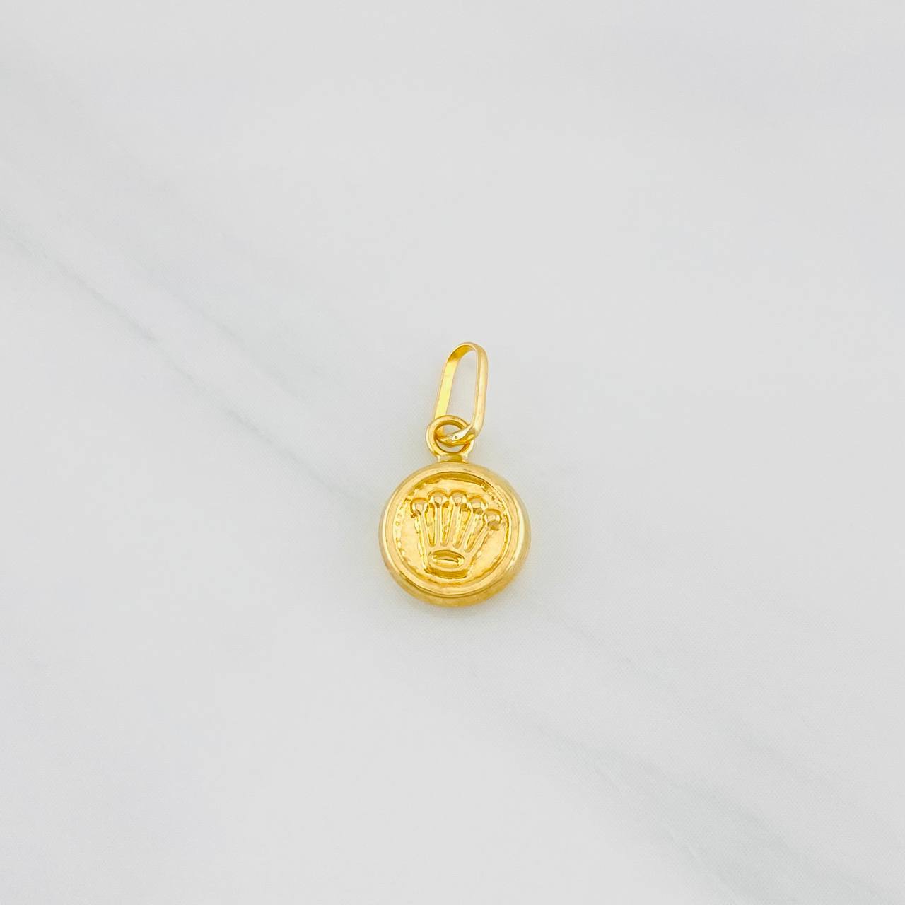 Dije Corona 0.5g / 1.5cm Oro Amarillo 18K