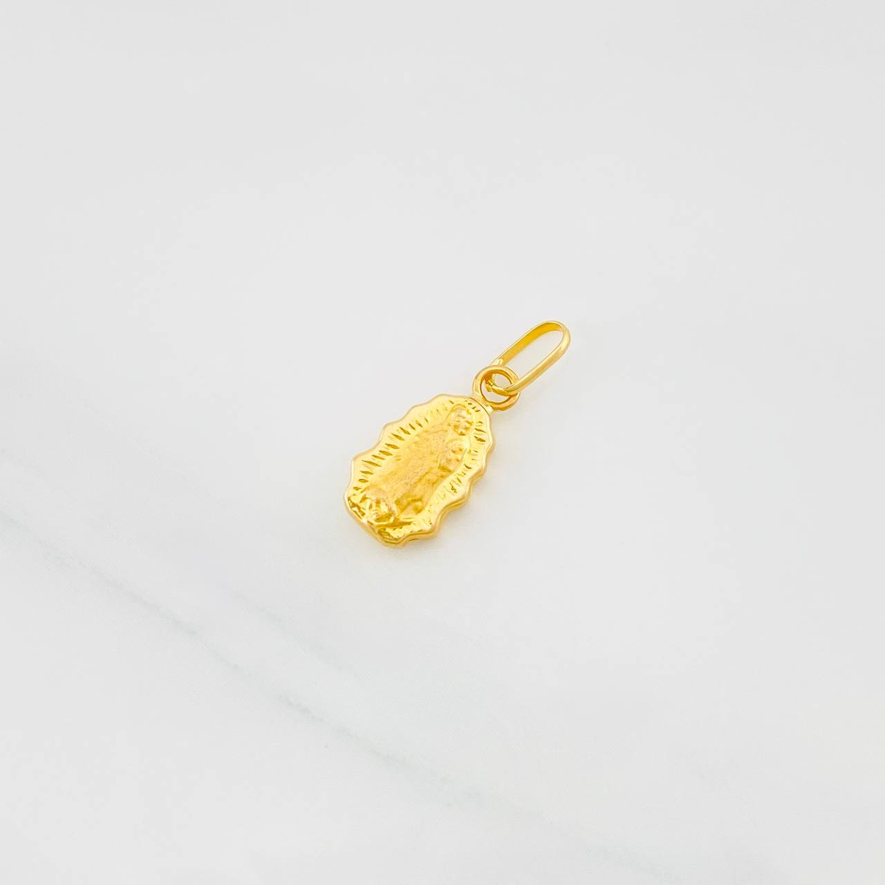 Dije Virgen de Guadalupe 0.35g / 1.7cm Oro Amarillo 18K