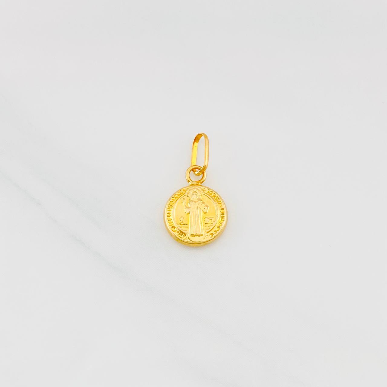 Dije San Benito 0.35g / 1.5cm Oro Amarillo 18K