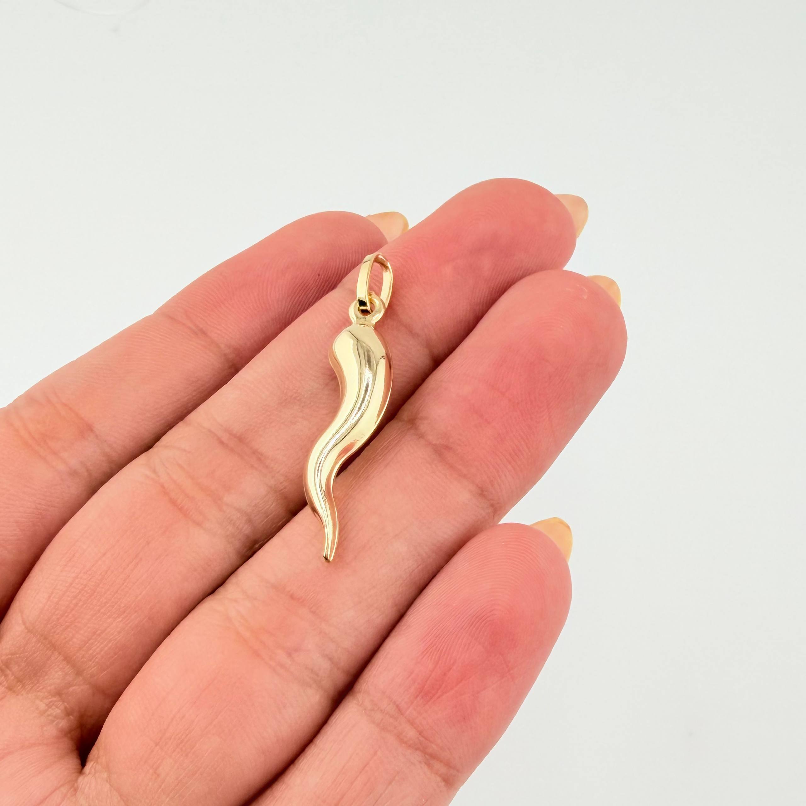 Dije Chile Jalapeño 1.2gr / 3cm / Oro Amarillo 18K