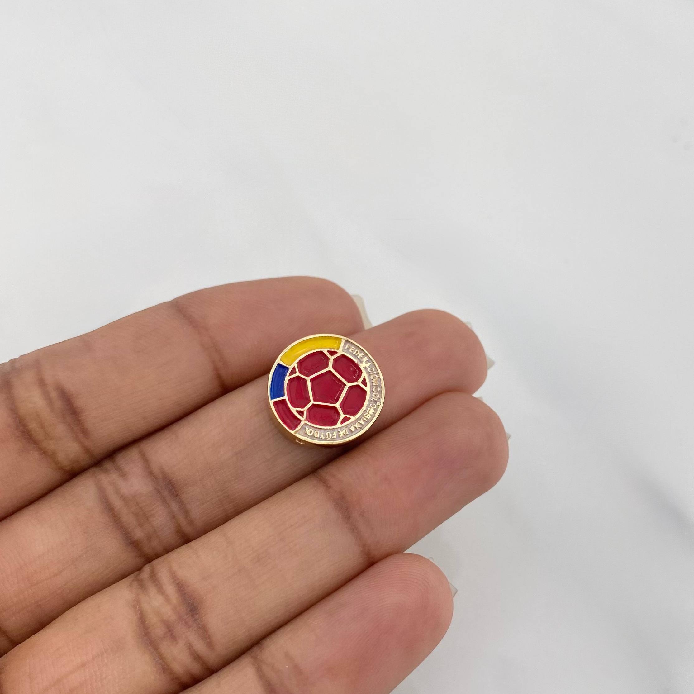 Herraje Escudo Selección 2.45 g / 1.5 cm Oro Amarillo 18K