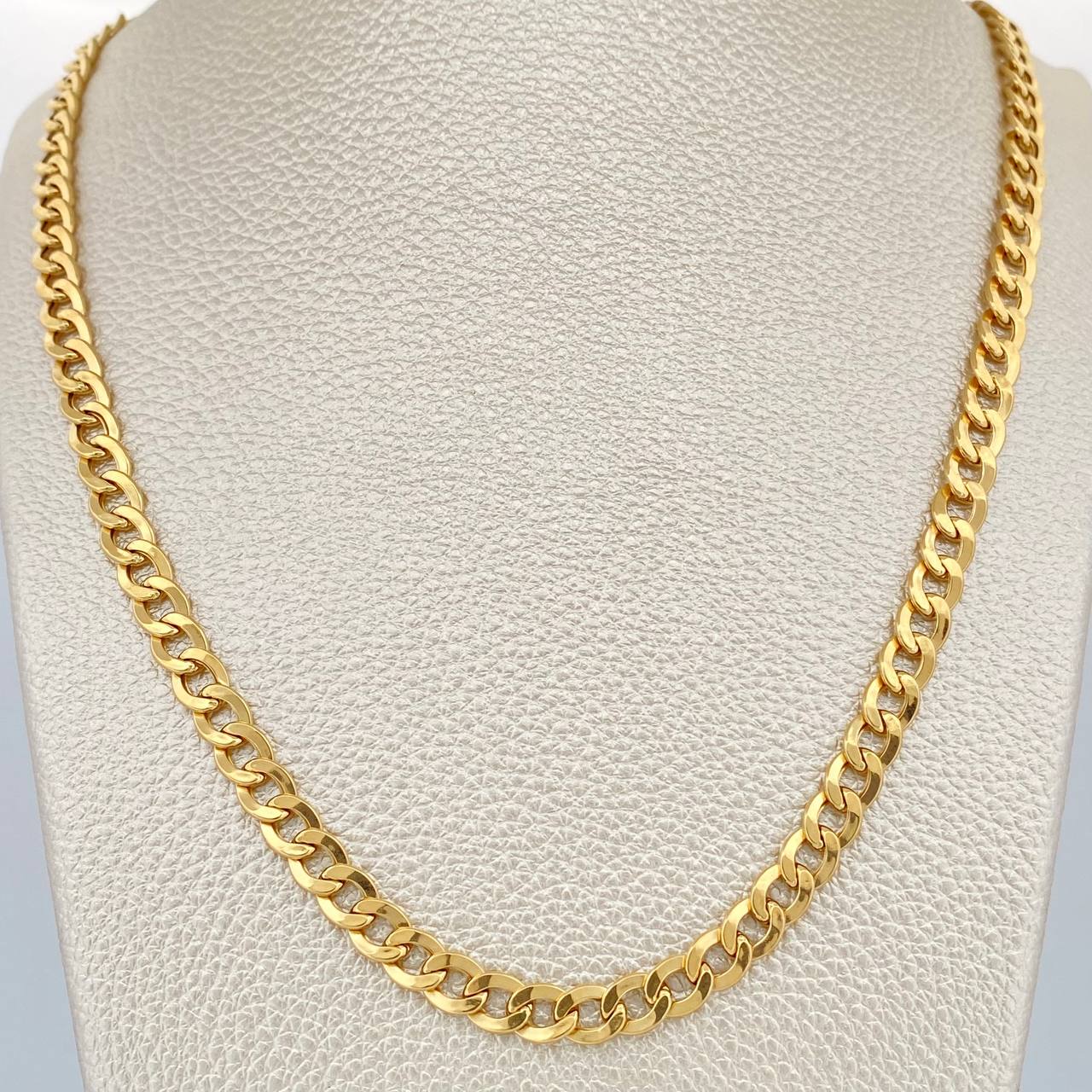 Cadena Cubana 12.4gr / 61.4cm / 5.75mm Oro Amarillo +1 18K %