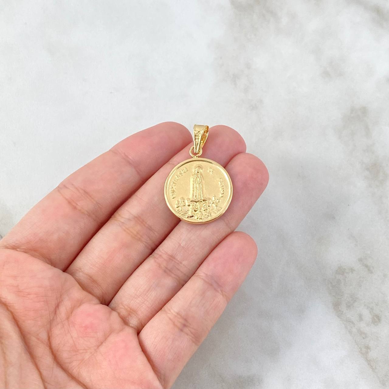 Dije Virgen Fátima 2.4gr / 3.5cm / Circulo Oro Amarillo ©