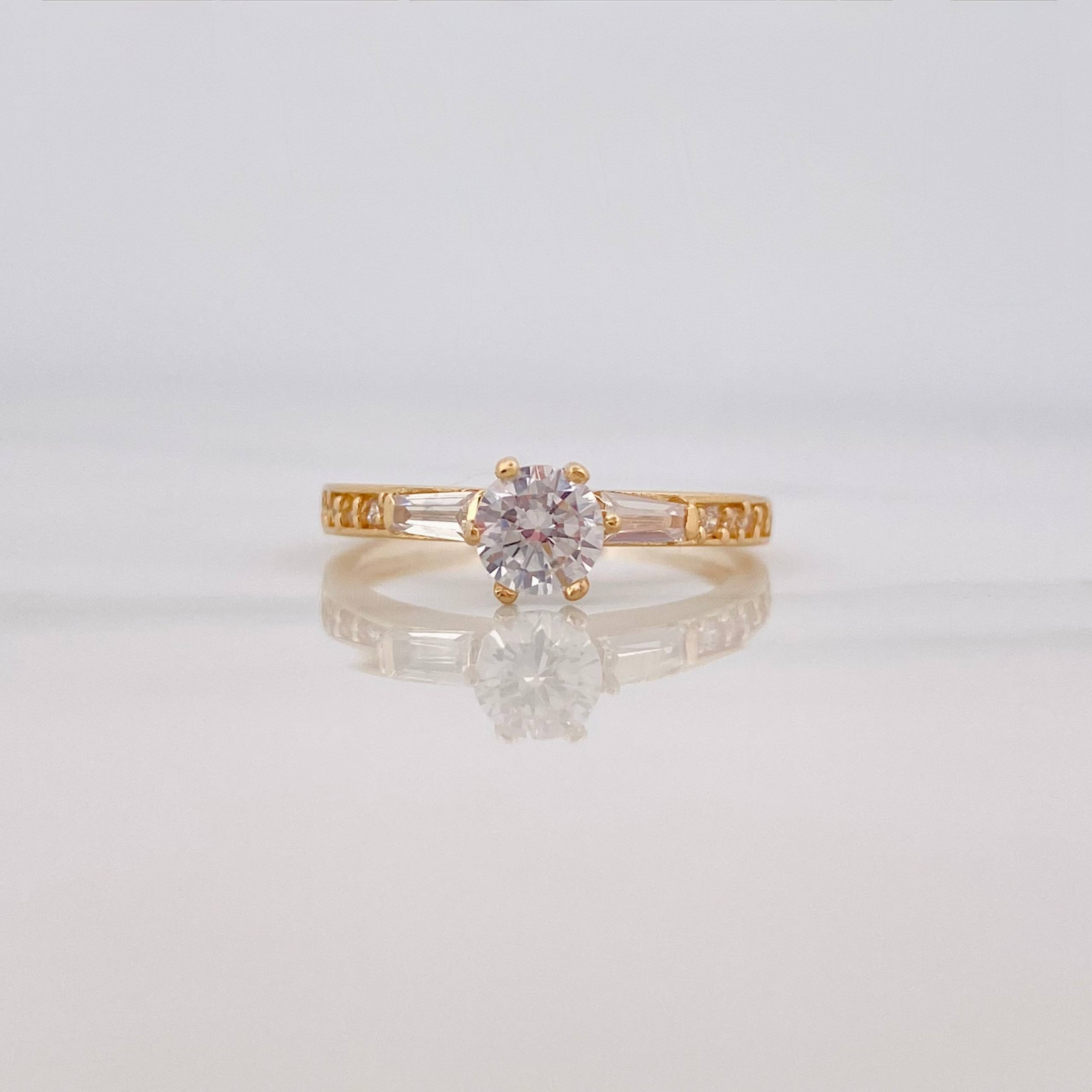 Anillo Solitario Trio 2.2 g / T6 1/2 Oro Amarillo 18K