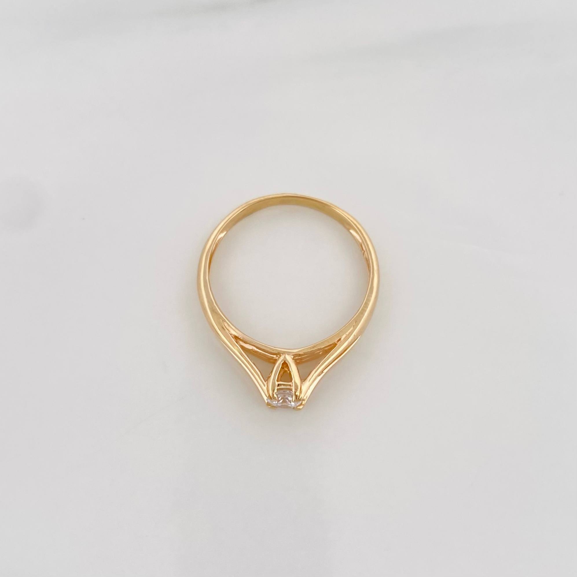 Anillo Solitario 2.05 g / T6 3/4 Oro Amarillo 18K