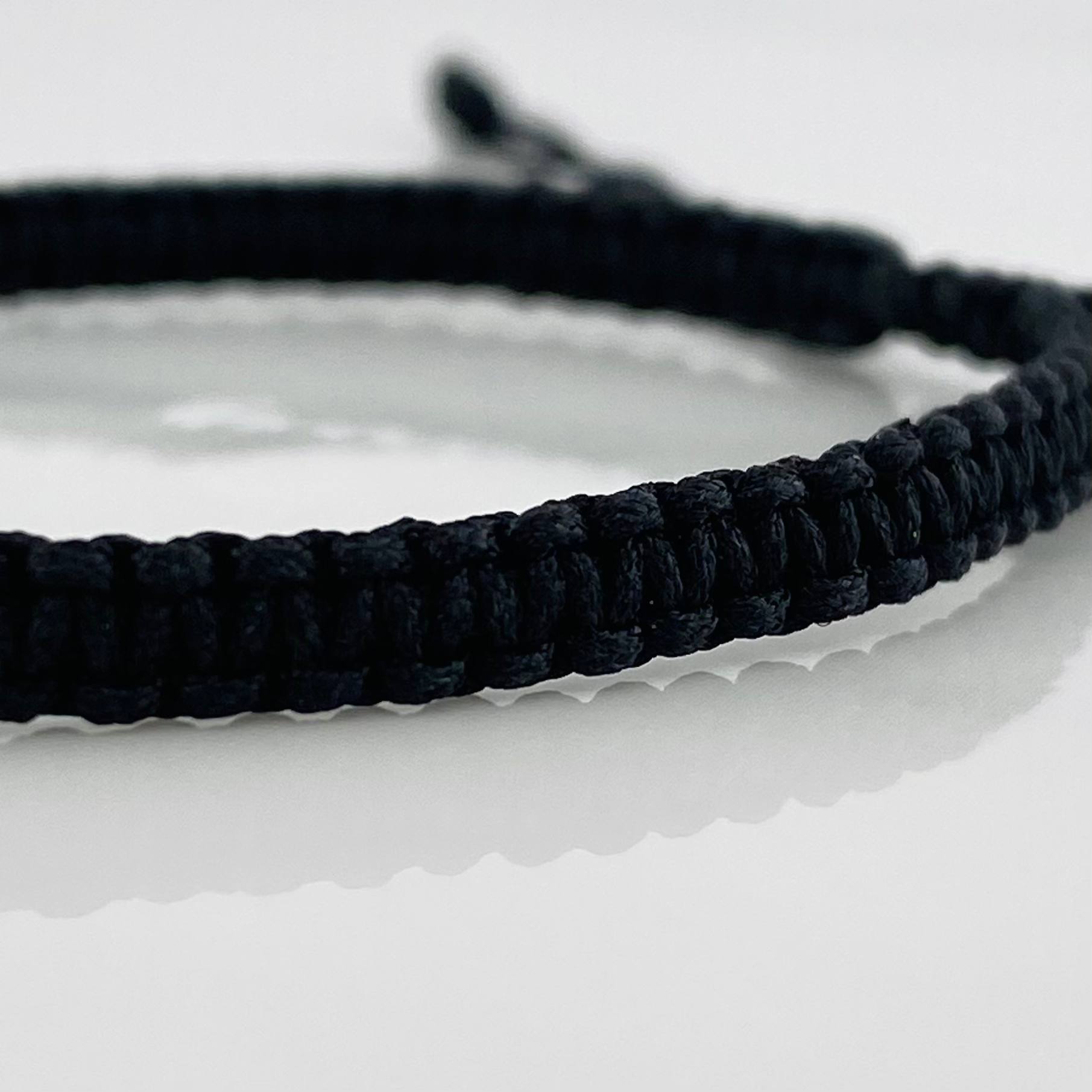 Pulsera Tejida Negro Tennis Oro Amarillo 18K