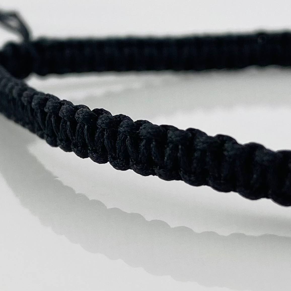 Pulsera Tejida Negro Tennis Oro Amarillo 18K