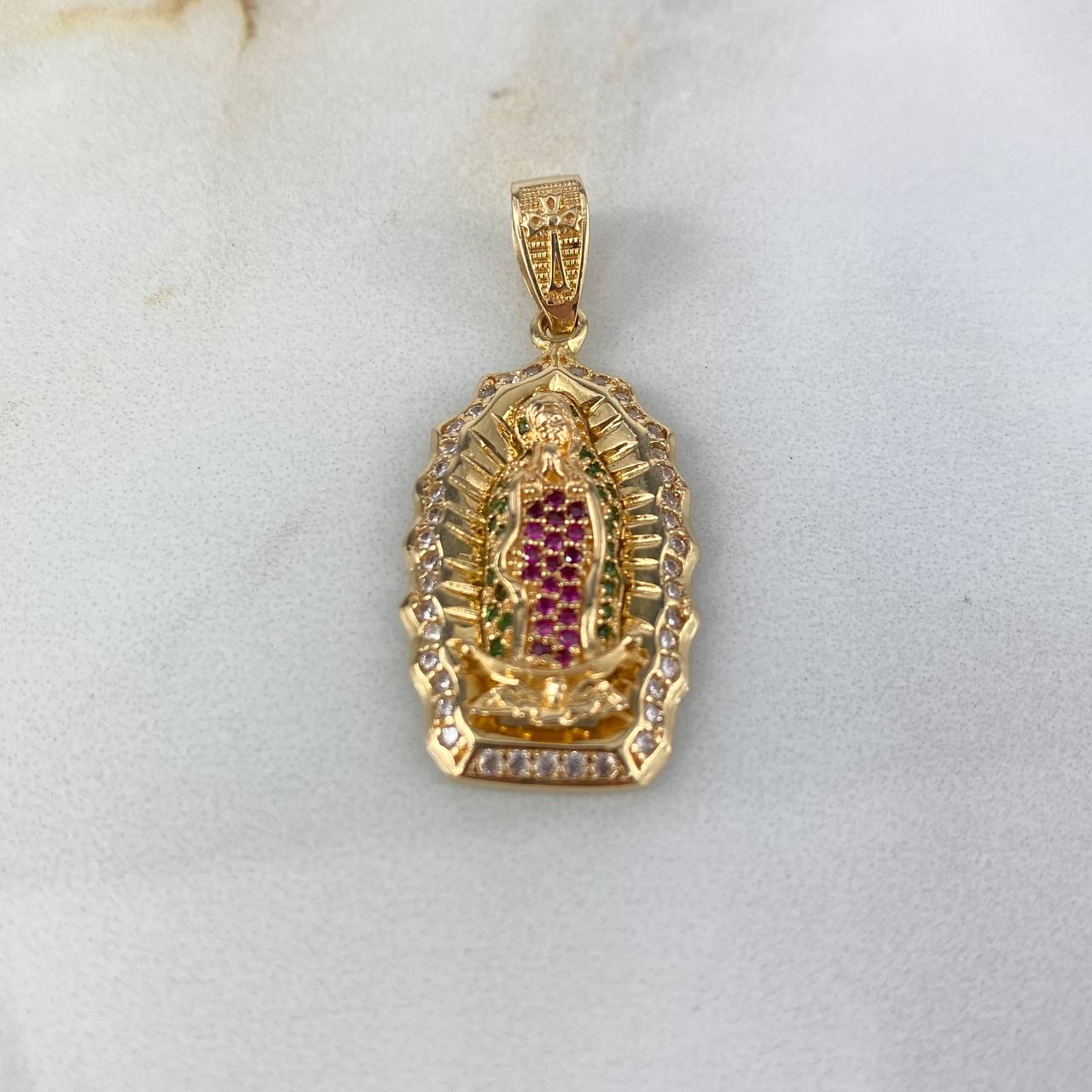 Dije Virgen de Guadalupe 5.55gr / 3.6cm / Circones Blancos-Verdes-Fucsias Oro Amarillo