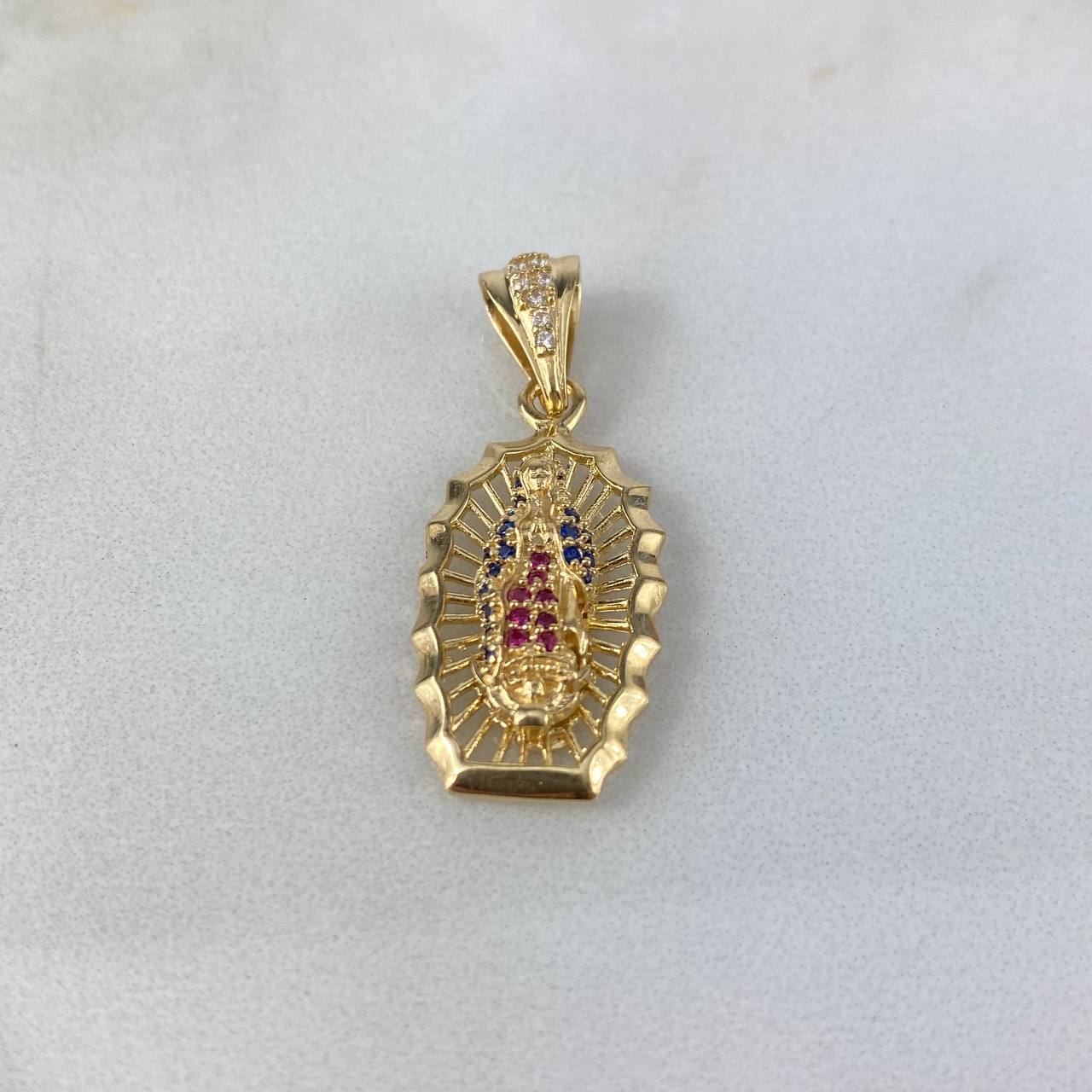 Dije Virgen de Guadalupe 2.9gr / 3.2cm / Circones Blancos-Azules-Fucsias Oro Amarillo