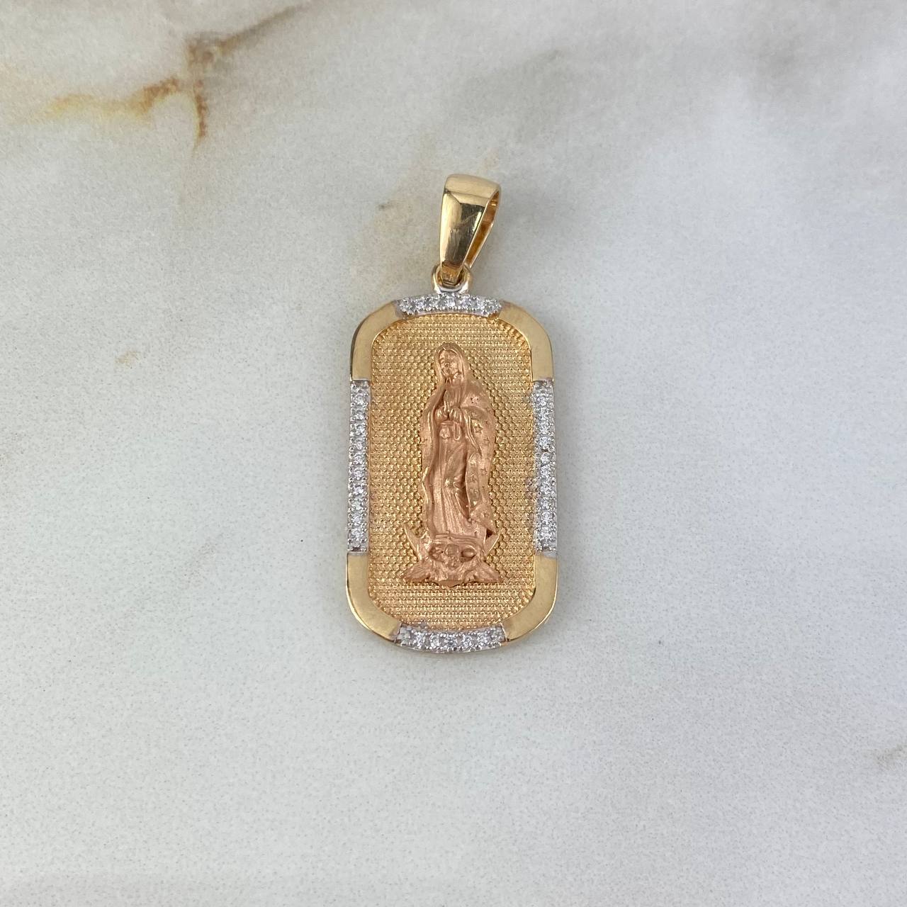 Dije Placa Rectangular Virgen de Guadalupe 7.85gr / 4cm / Circones Blancos Tres Oros