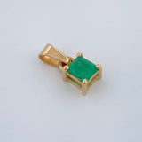 Dije Cuadro Esmeralda 0.7gr / 1.2cm / Oro Amarillo 18K %