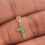 Dije Cruz Esmeraldas 0.6gr / 1.8cm / Oro Amarillo 18K %
