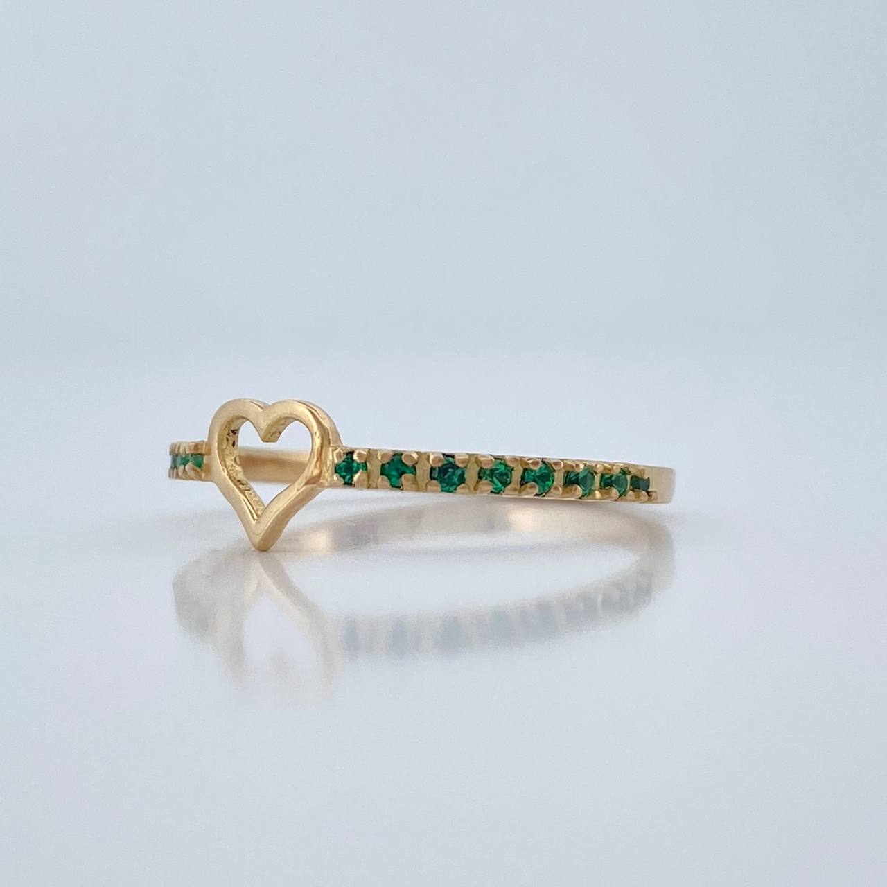 Anillo Corazon Esmeraldas 1.25gr / T7 3/4 / Oro Amarillo 18K %