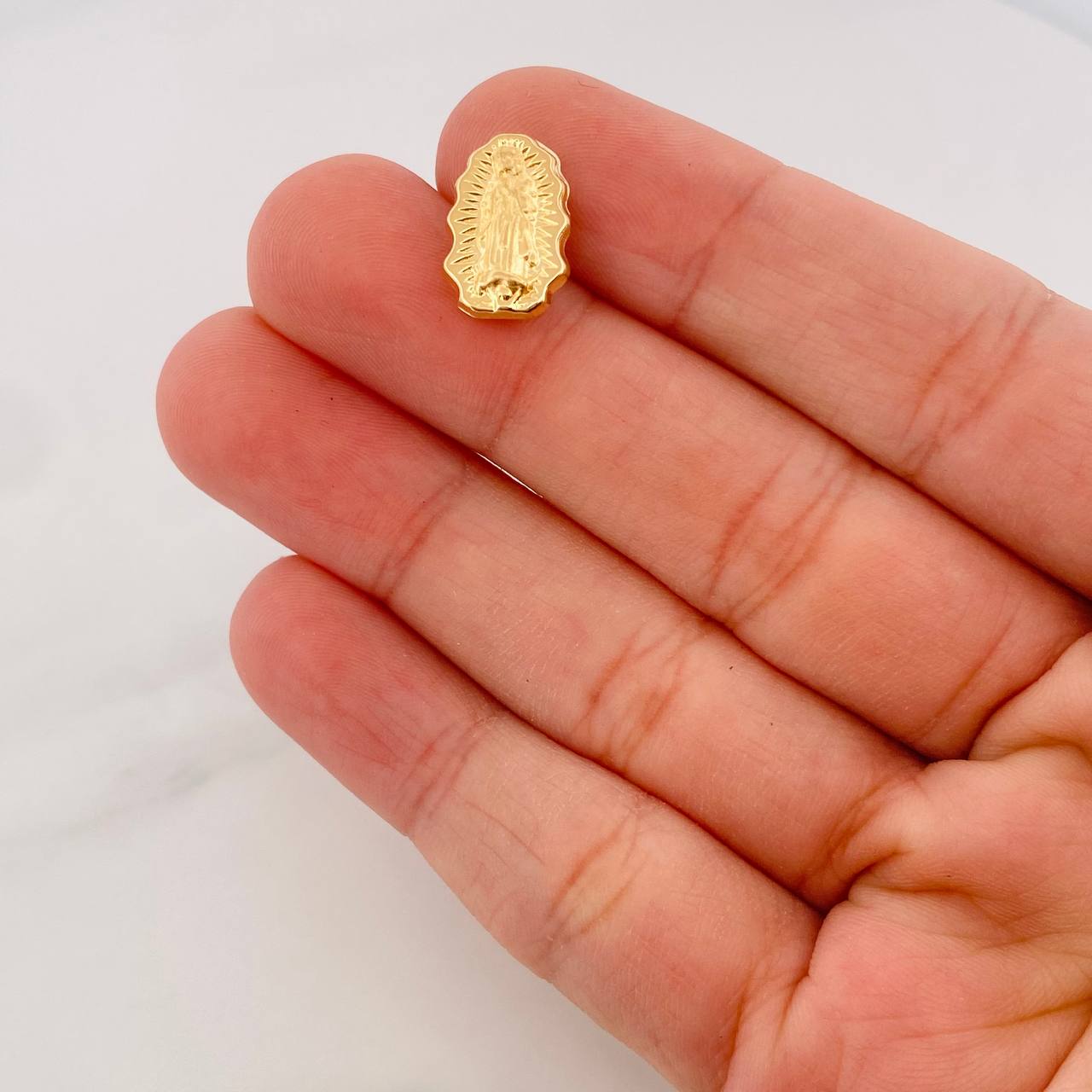 Herraje Virgen de Guadalupe 0.55g / 1.4cm Oro Amarillo 18K