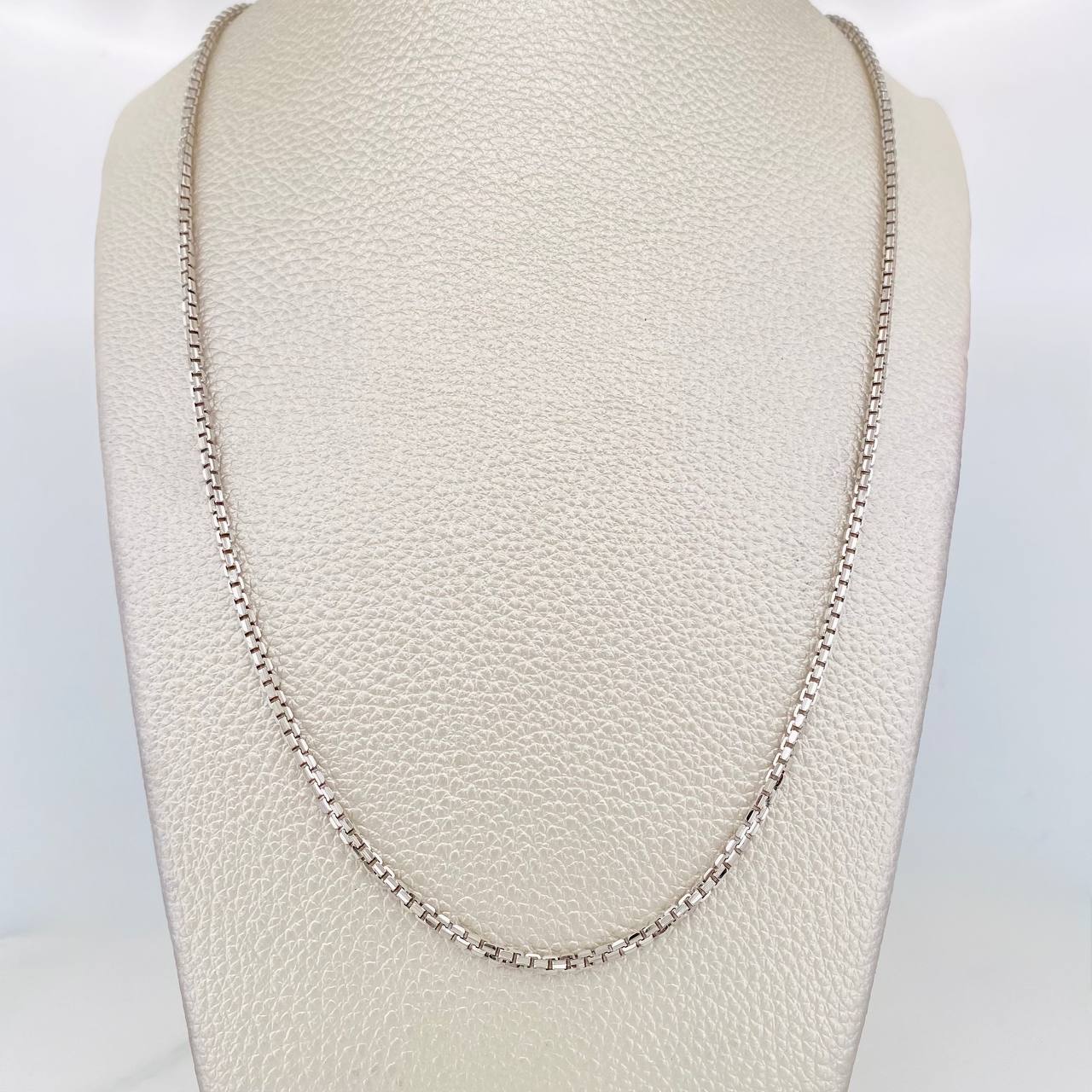 Cadena Veneciana 20.65g / 70cm / 2.2mm Oro Blanco 18K