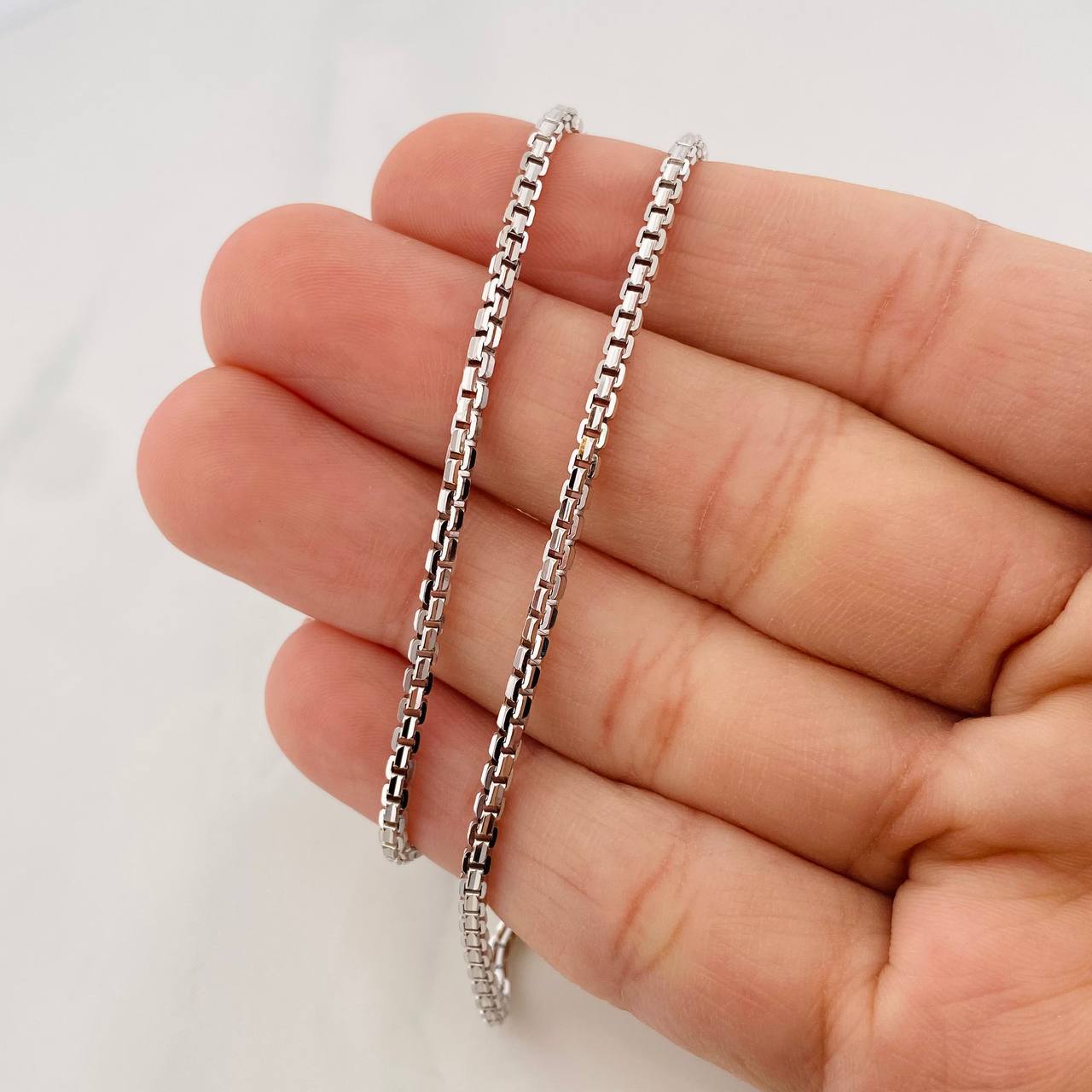 Cadena Veneciana 20.65g / 70cm / 2.2mm Oro Blanco 18K