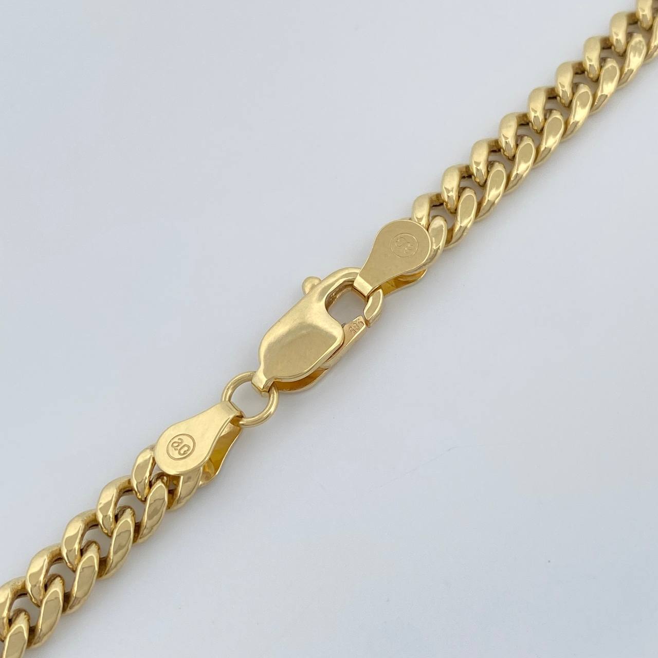 Cadena Cubana 9.9gr / 61.5cm / 4.4mm Oro Amarillo +1 14K Italy &