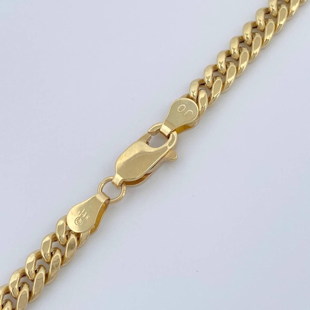 Cadena Cubana 10.05gr / 61.7cm / 4.4mm Oro Amarillo +1 14K Italy &